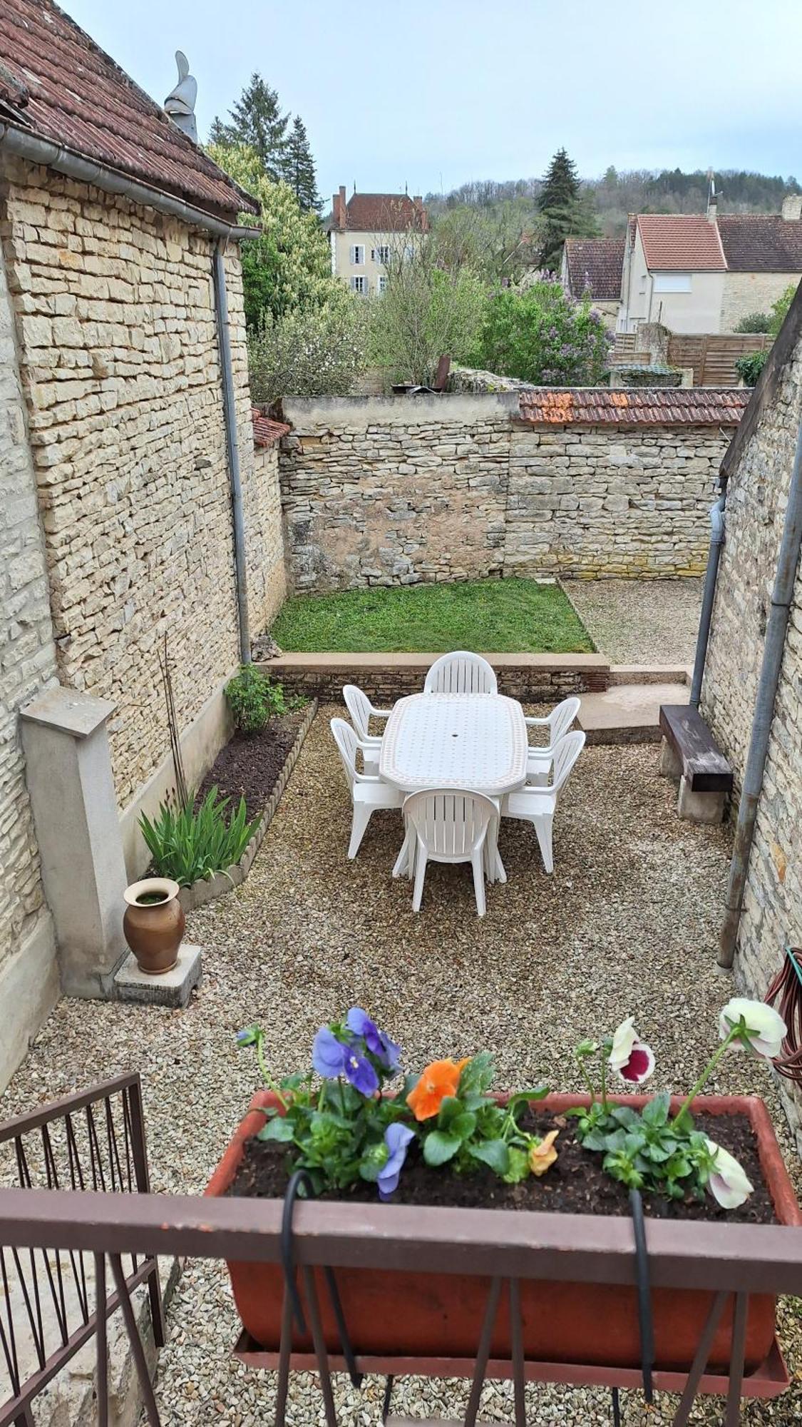 Gite La Passerelle Arcy-sur-Cure Exterior photo